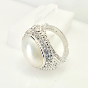 Judith Ripka Cultured Mabe Pearl Ring Size 8